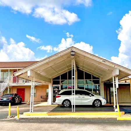 Thunderbird Motel Хилсбъро Екстериор снимка