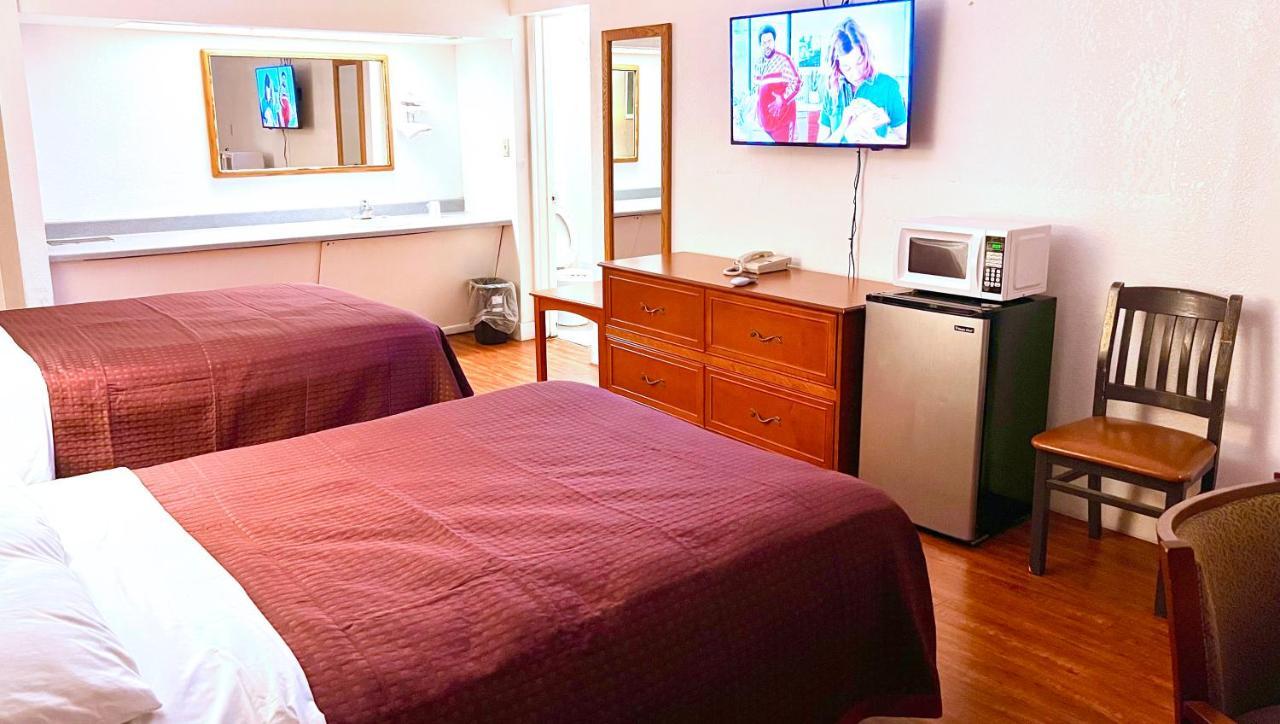 Thunderbird Motel Хилсбъро Екстериор снимка