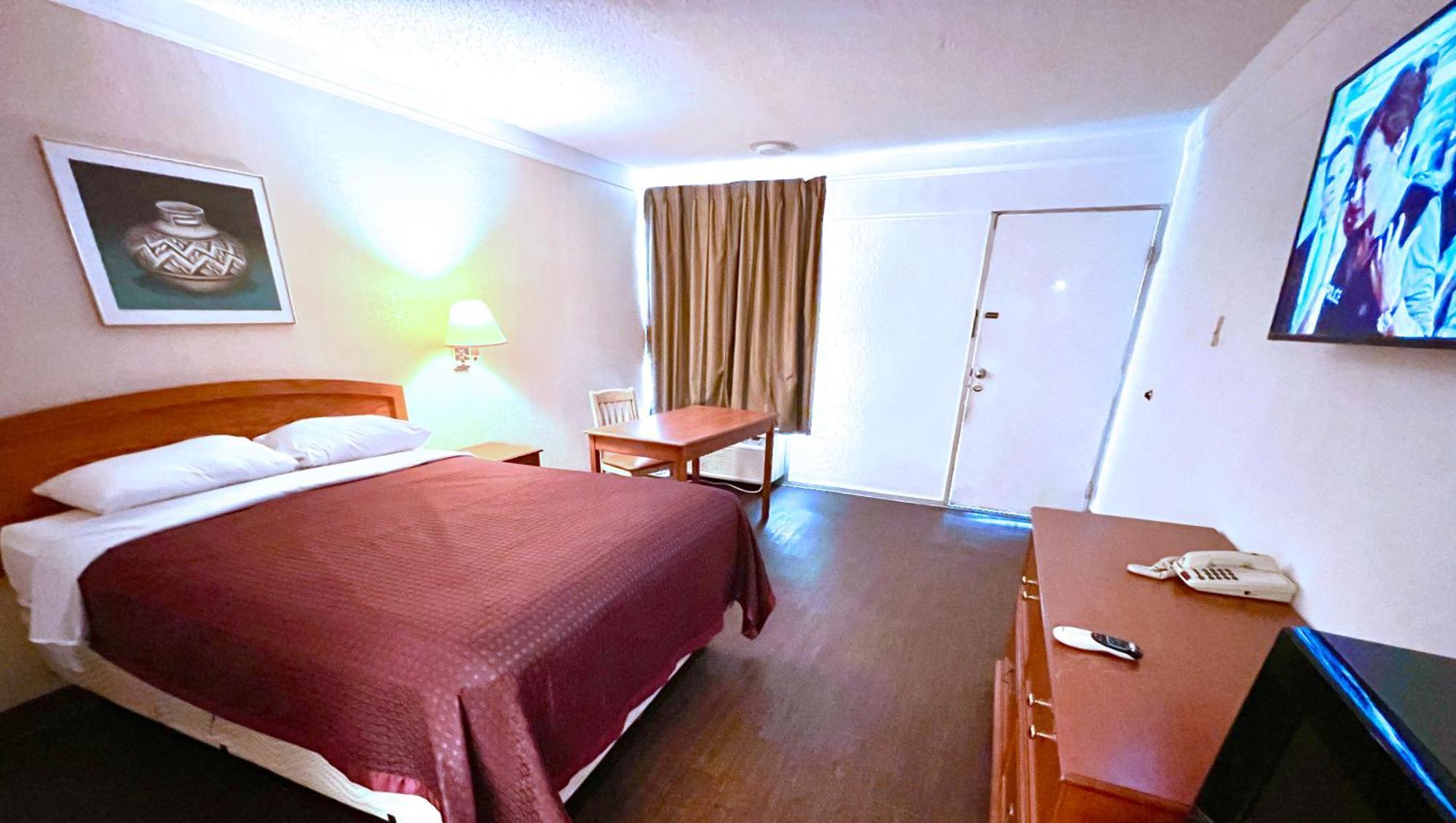 Thunderbird Motel Хилсбъро Екстериор снимка