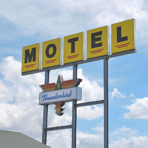 Thunderbird Motel Хилсбъро Екстериор снимка