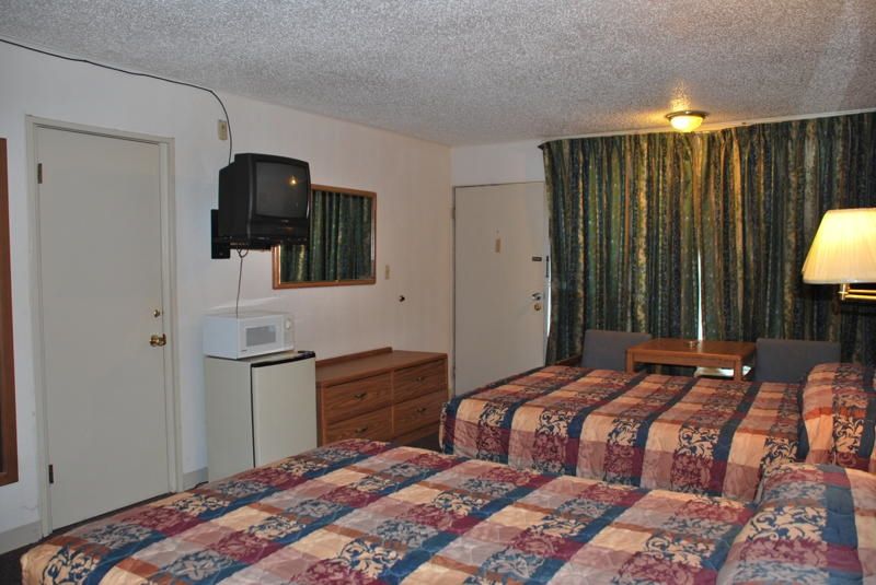 Thunderbird Motel Хилсбъро Стая снимка