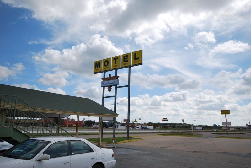 Thunderbird Motel Хилсбъро Екстериор снимка