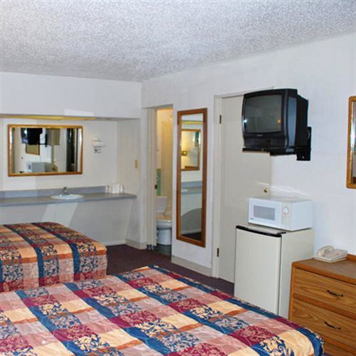 Thunderbird Motel Хилсбъро Стая снимка