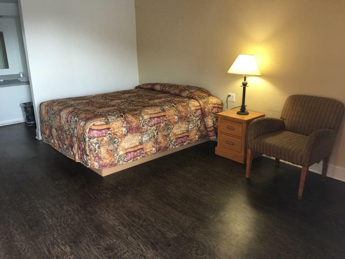 Thunderbird Motel Хилсбъро Екстериор снимка