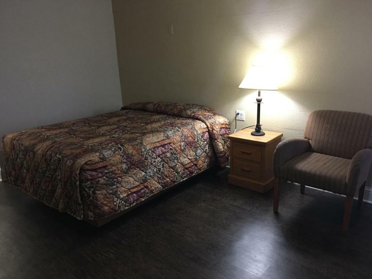 Thunderbird Motel Хилсбъро Екстериор снимка